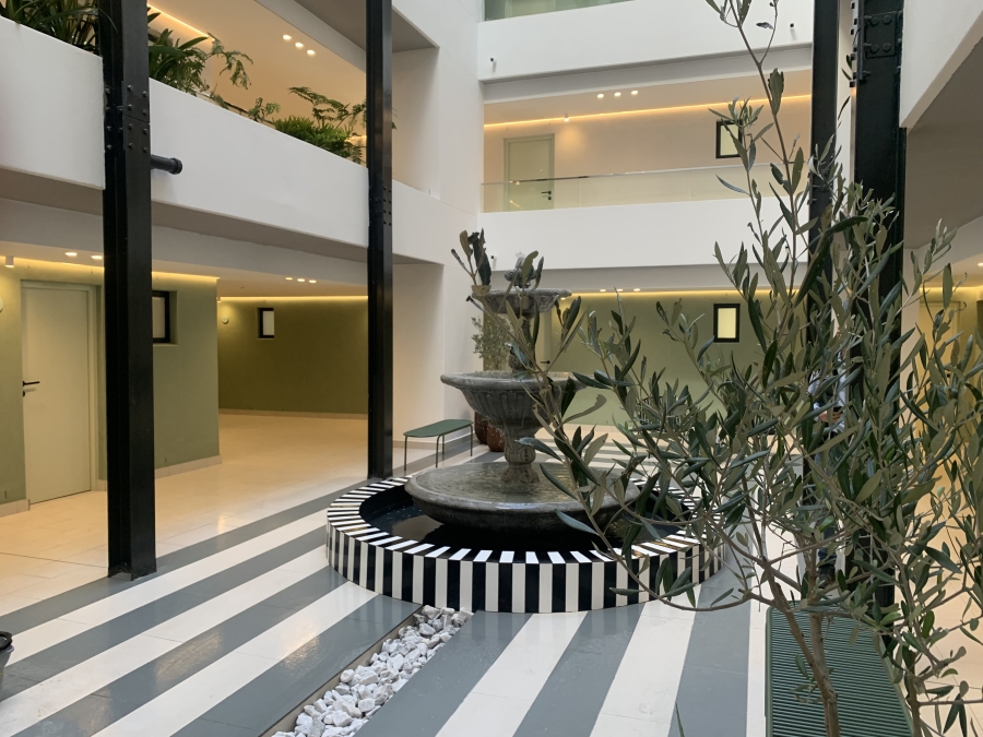 1 Bedroom Property for Sale in Sea Point Western Cape